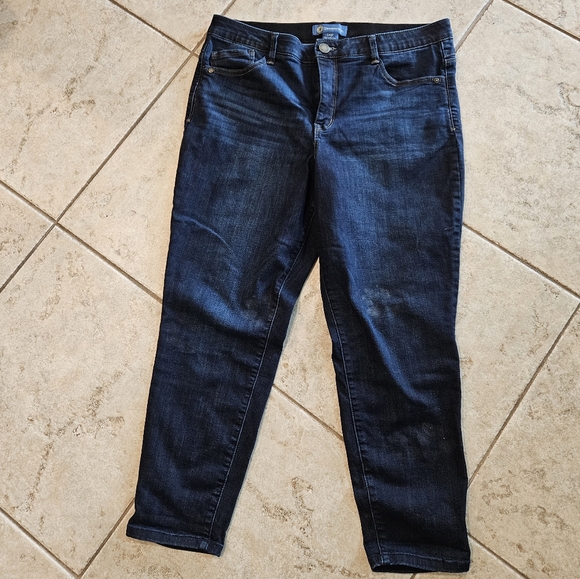 Democracy Ab Solution High Rise - Picture 5 of 7